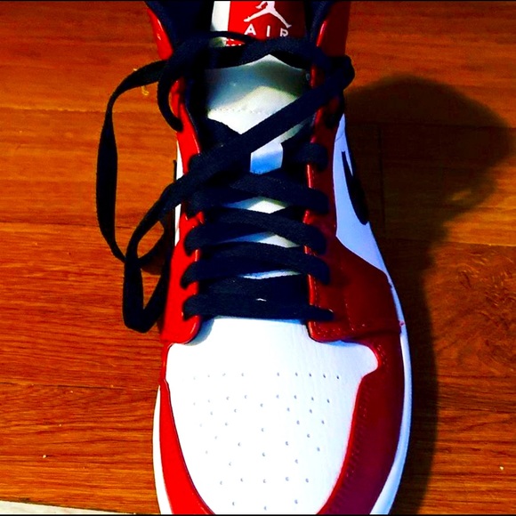 Jordan Other - Air Jordan 1 Retro Chicago Size 9
